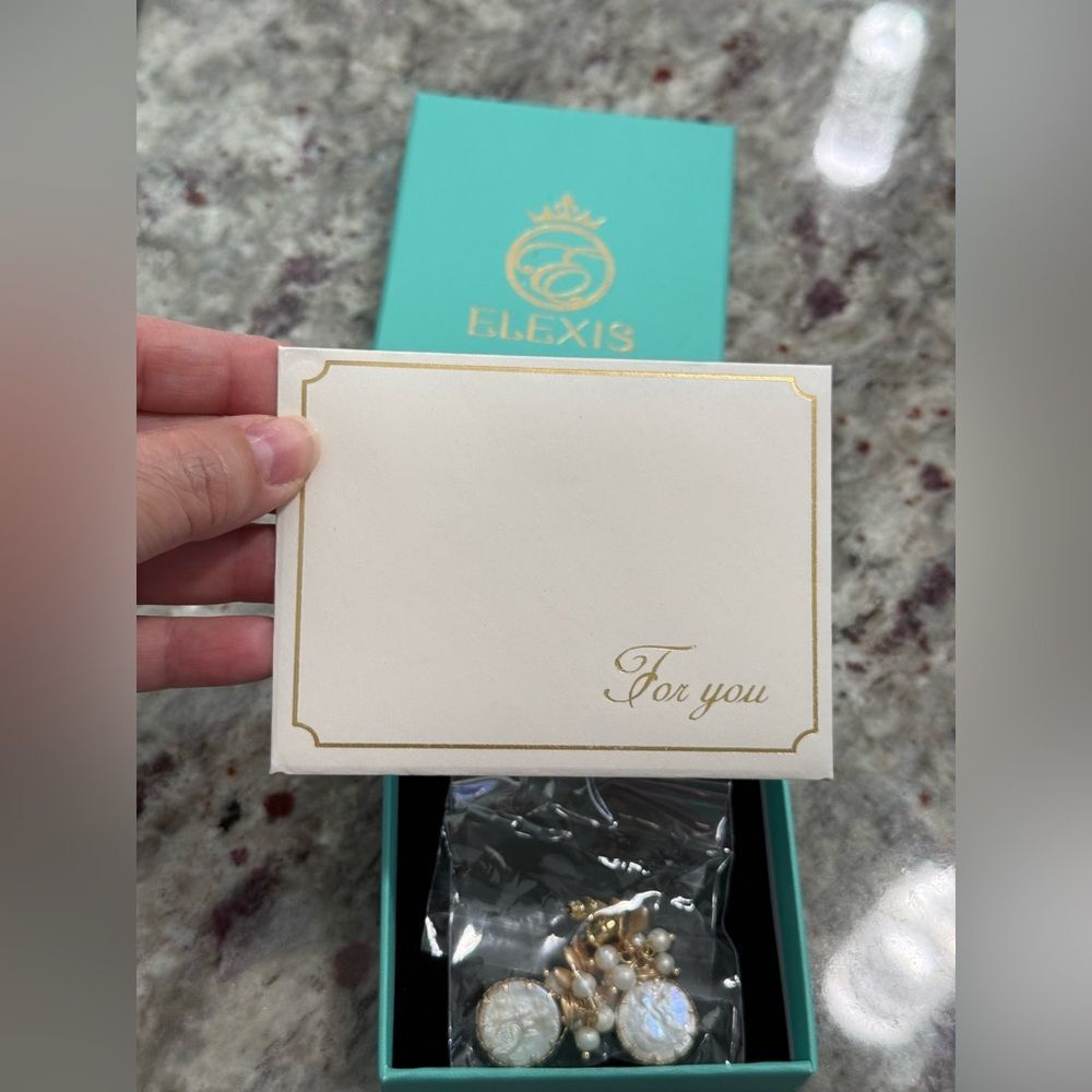 NEW Elexis Gold Plated Freshwater Baroque White Round Buttons Pearls Earrings - Picture 7 of 10